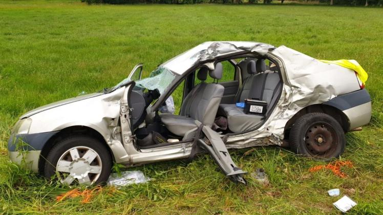 Heftiger Unfall: Ein 51-jähriger Autofahrer ist in Versmold schwer verletzt worden.