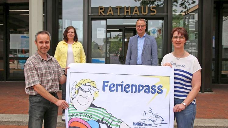 Stellen das Harener Ferienpass-Programm 2020 vor: (v. l.) Michael Bonhold, Rita Schultalbers, Markus Honnigfort und Ulrike Jönen.