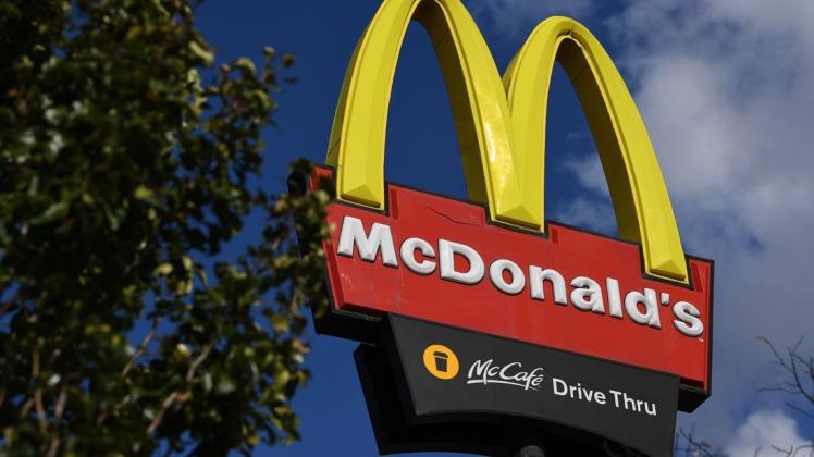 Mittlerweile sind wieder rund 95 Prozent aller Filialen von McDonald's wieder geöffnet.