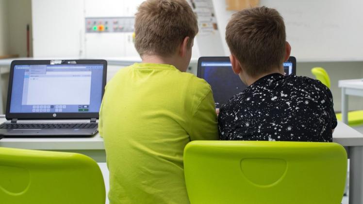 Laptops in Klassenzimmern reichen allein nicht aus, um Schüler fit für die digitale Welt zu machen.