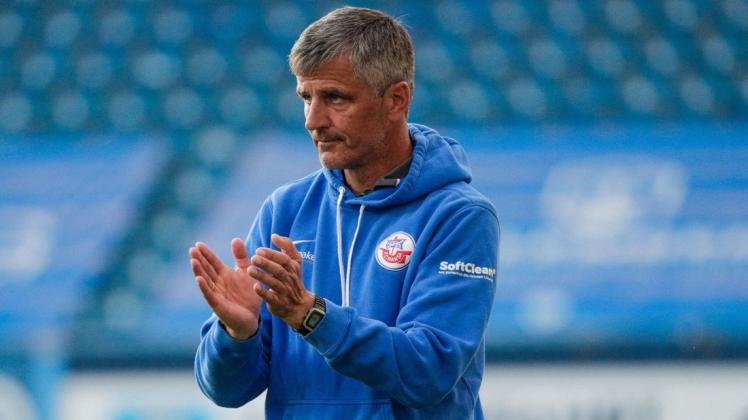 Durch vier Siege in Serie mischt der FC Hansa ganz groß mit im Aufstiegskampf der 3. Liga: „In dieser Phase muss man jetzt Top-Leistungen bringen und seine Spiele gewinnen“, fordert Rostock-Coach Jens Härtel.