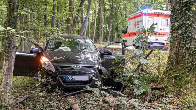 Bei einem Verkehrsunfall auf der Bergstraße in Bad Essen ist eine Frau leicht verletzt worden.