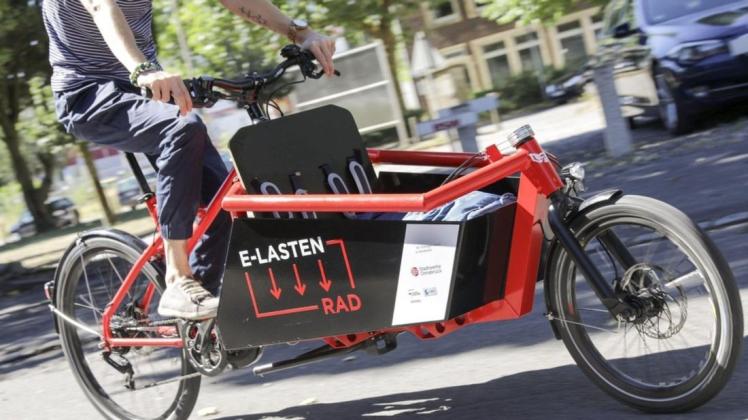 Förderung von Lastenrädern im Trend: Immer mehr Städte und Kommunen unterstützen die klimafreundliche Alternative zum privaten Pkw - auch Westerkappeln. In Osnabrück verleihen die Stadtwerke E-Lastenräder (Foto).