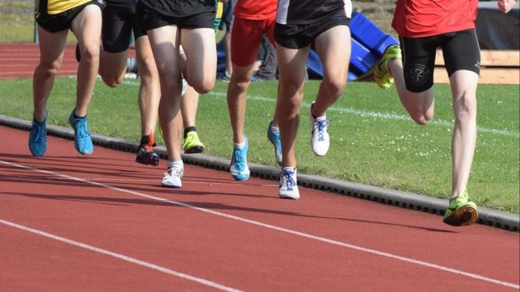 Die Leichtathletik-Bezirksmeisterschaften 2020 werden in Delmenhorst ausgetragen (Symbolbild). Die Leichtathletik-Bezirksmeisterschaften 2020 werden in Delmenhorst ausgetragen (Symbolbild).