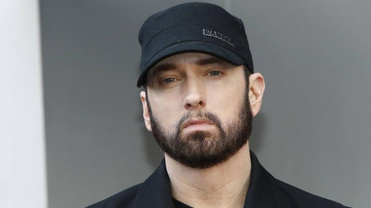 Rapper Eminem regt sich über Maskengegner auf.