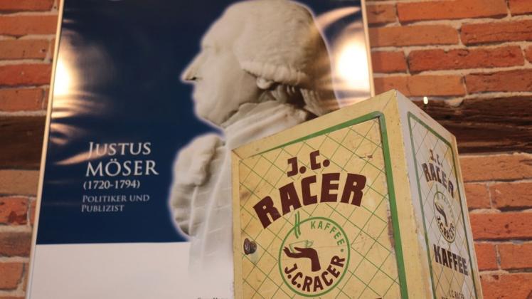Über mehrere Generationen betrieb die Firma Racer in Quakenbrück einen Kolonialwarengroßhandel samt eigener Kaffeerösterei.