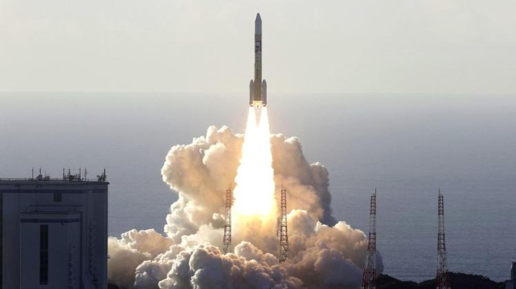 Eine H-IIA-Rakete mit dem Marsorbiter "Hope" der Vereinigten Arabischen Emirate (VAE) hebt ab. Die VAE haben als erste arabische Nation erfolgreich eine Raumsonde in Richtung Mars geschickt.