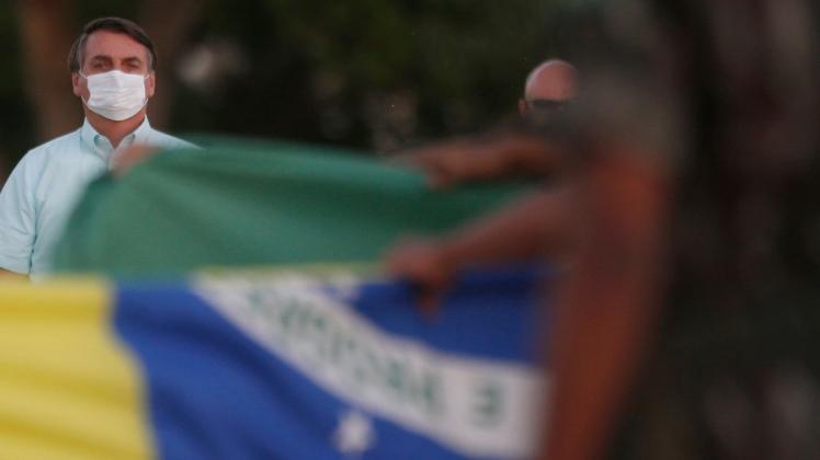 Der Oberste Gerichtshof hat Ermittlungen zur Rolle von engen Vertrauten des brasilianischen Präsidenten Jair Bolsonaro bei einer gegen den Gerichtshof gerichteten Desinformationskampagne eingeleitet.