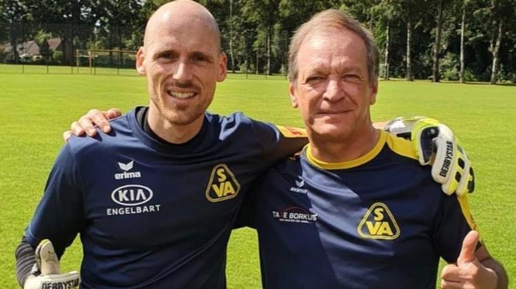 Neu im Trainerteam des SV Atlas: Tobias Duffner (links). Er wird die Torhüter des Aufsteigers in die Fußball-Regionalliga gemeinsam mit Henry Kampert betreuen.