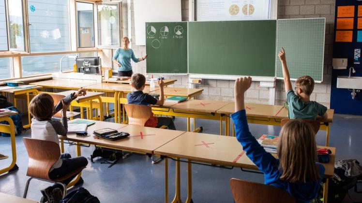 Abstandsregeln sollen nach den Sommerferien in Norddeutschlands Klassenräumen nicht mehr gelten