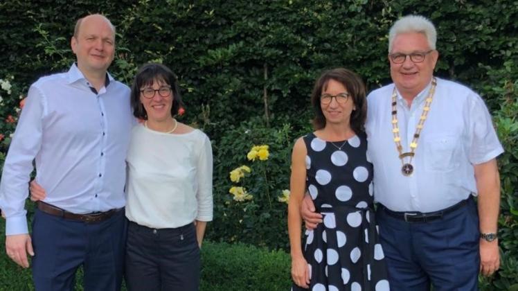 Amtsübergabe: Bernhard und Petra Wesenick sowie Susanne und Bernd Möllerhaus (von links). Amtsübergabe: Bernhard und Petra Wesenick sowie Susanne und Bernd Möllerhaus (von links).