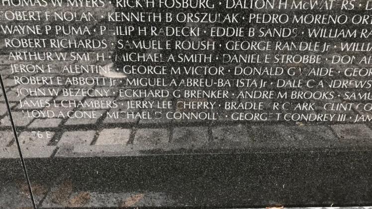 Der Name von Eckhard Brenker ist auf dem Vietnam Veterans Memorial in Washington D.C. verewigt.