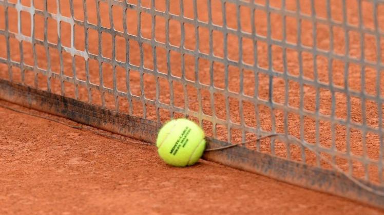 Der Delmenhorster Carsten Glander hat ein Tennisturnier in Nikolausdorf gewonnen (Symbolbild).