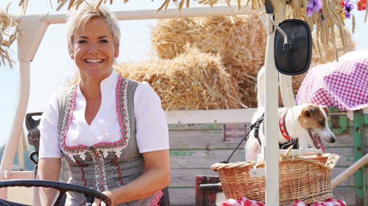 Bauer sucht Frau 2020: Inka Bause. Bauer sucht Frau 2020: Inka Bause.