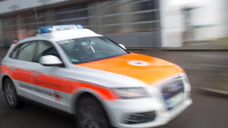 Der Rettungsdienst konnte einen 73-Jährigen nach einem Sturz nicht mehr reanimieren. Der Rettungsdienst konnte einen 73-Jährigen nach einem Sturz nicht mehr reanimieren.