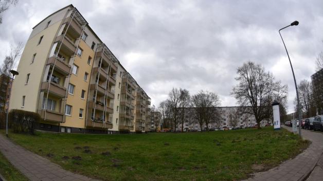 Das Wunsch-Grundstück des Ortsbeirates Südstadt zwischen Ziolkowskistraße und Kurt-Tucholsky-Straße, kommt nach Prüfung der Stadtverwaltung als Standort für ein Quartierparkhaus nicht infrage.