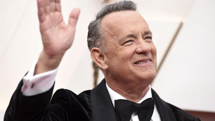 Schauspieler Tom Hanks gratuliert Studenten mit witzigem Zeugnis.