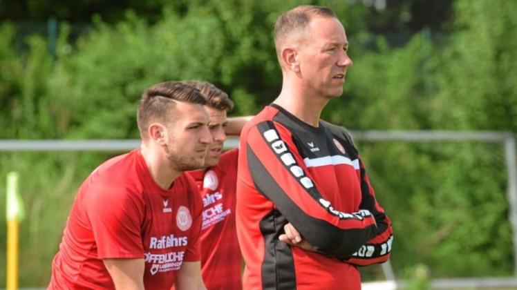 Wird mit seiner Mannschaft noch zwei Wochen trainieren – dann ist Sommerpause: Marcel Bragula, Coach des Fußball-Landesligisten VfL Wildeshausen.