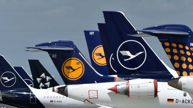 Die Lufthansa will wieder durchstarten. Doch noch müssen die meisten Flieger am Boden bleiben.