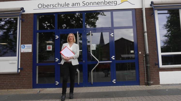 Sie mag besonders die Arbeit hinter den Kulissen: die neue Leiterin der Oberschule Berge, Helena Bornhorst.
