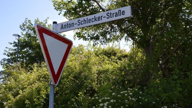 Mit der Anton-Schlecker-Straße im Gewerbegebiet Gerden verbinden sich mittlerweile ganz unterschiedliche Assoziationen bei den en, die den Namen lesen.