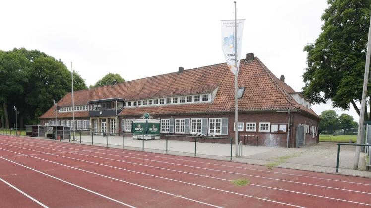 Die Erweiterung des Kabinengebäudes im Delmenhorster Stadion könne nicht mit Mitteln aus dem Integrationsfonds des Landes finanziert werden, teilte die Stadt mit.