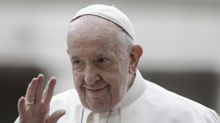 Papst Franziskus muss wegen einer leichten Krankheit einen Termin in Rom absagen.