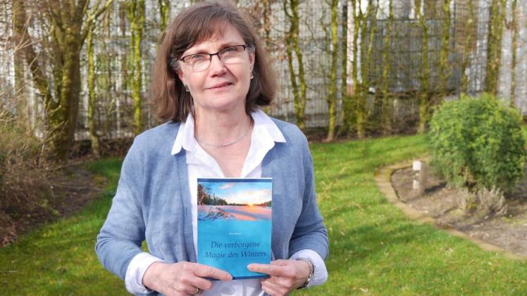 Die Quakenbrücker Autorin Petra Kesse hat ihr neues „Die Magie des Winters“ vorgestellt. Foto: Markus Böning