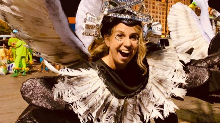 Einen Traum hat sich Nicole Klostermann erfüllt, als sie beim Karnevalswettbewerb im Sambadrom in Rio de Janeiro teilnimmt. Foto: Julie Lacour
