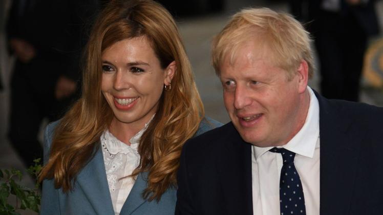 Boris Johnson und Carrie Symonds wollen heiraten. Foto: AFP/OLI SCARFF