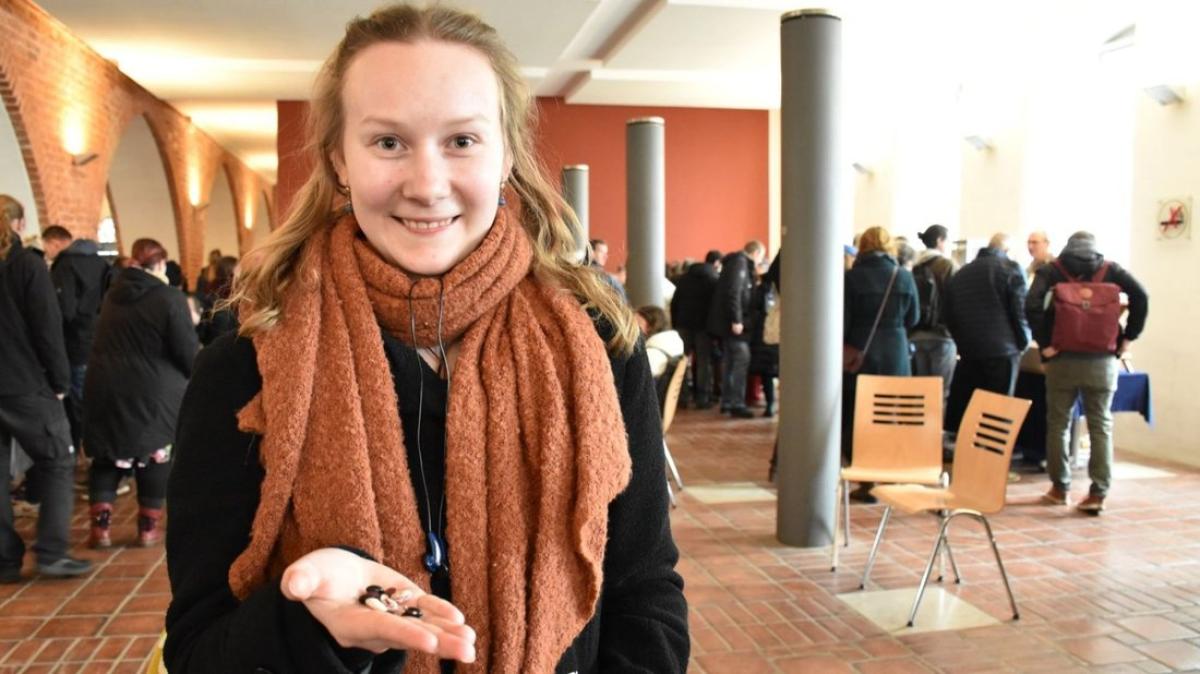 Saatgutbörse in Rostock Gärtner tauschen Tomate gegen InkaGurke NNN