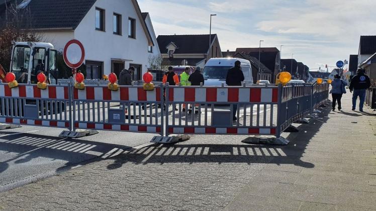 Die Schönemoorer Straße muss bis voraussichtlich zum 11. März gesperrt werden. Foto: Sebastian Hanke