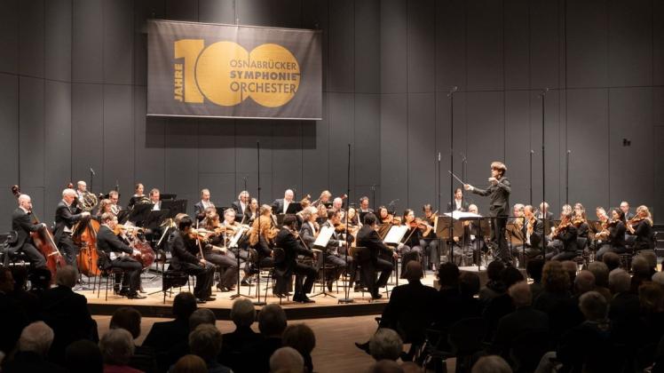 Sehr gut gemacht: Das Osnabrücker Symphonieorchester unter Andreas Hotz beschließt den ersten Abend des Beethovenmarathons mit der "Eroica". Foto: André Havergo