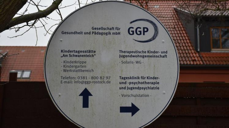 Die GGP betreibt mehrere Sozialeinrichtungen in der Stadt. Mit Sozialsenator Steffen Bockhahn (Linke) streitet der ehemalige Geschäftsführer Torsten Benz um ausstehende Zahlungen.
