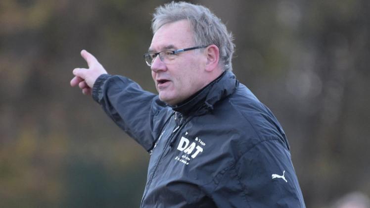 Claus-Dieter Meier ist nur noch bis Ende der Saison Trainer der Fußballerinnen des TV Jahn Delmenhorst. Foto: Rolf Tobis