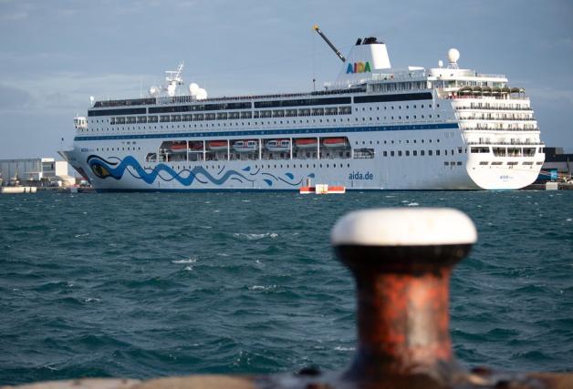 Deutsche Urlauber sitzen in Kapstadt auf dem Kreuzfahrtschiff "Aida Mira" fest. Symbolfoto: dpa/Andrea Warnecke