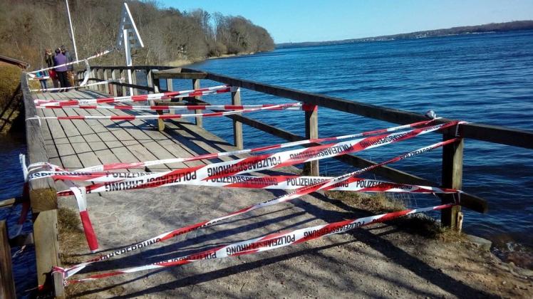 Sonst ein Spazierweg, jetzt eine gesperrte Grenze zwischen Deutschland und Dänemark: Vielerorts in Deutschland sind geschützte Grundrechte durch Corona-Beschlüsse von Bund und Ländern begrenzt. Das Verfassungsgericht wird sich damit befassen. Foto: Mira Nagar
