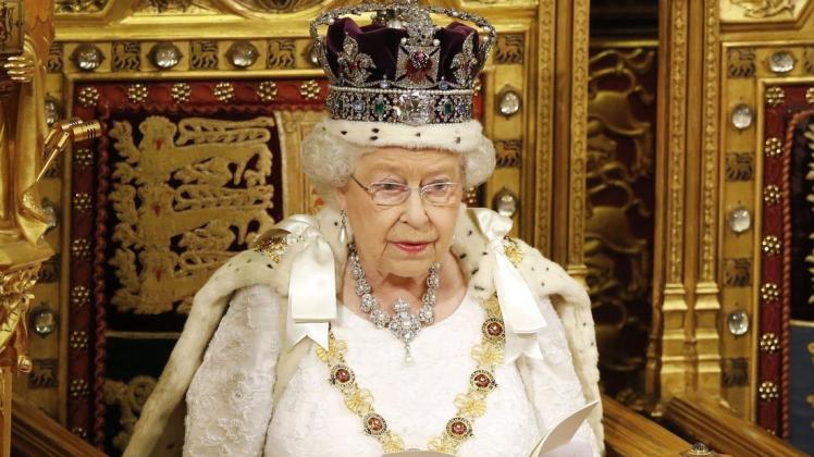 Queen Elizabeth II. beschwört Durchhaltevermögen der Briten in der Corona-Krise. Foto: Str/epa/dpa