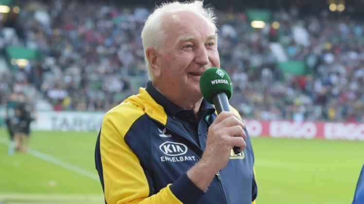 Manfred Engelbart hofft mit den Fußballern des SV Atlas Delmenhorst auf eine Verlängerung der Oberliga-Saison. Foto: Rolf Tobis Manfred Engelbart hofft mit den Fußballern des SV Atlas Delmenhorst auf eine Verlängerung der Oberliga-Saison. Foto: Rolf Tobis