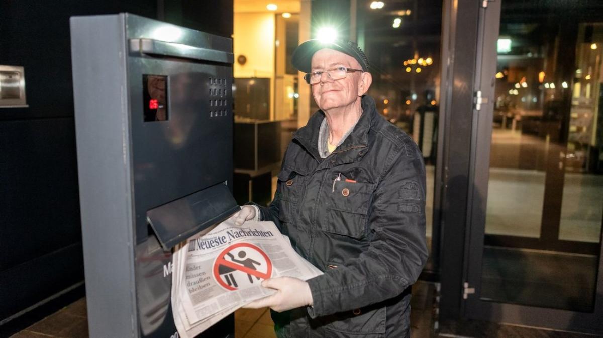 Zeitungen in Rostock Zusteller arbeiten trotz der Krise weiter NNN