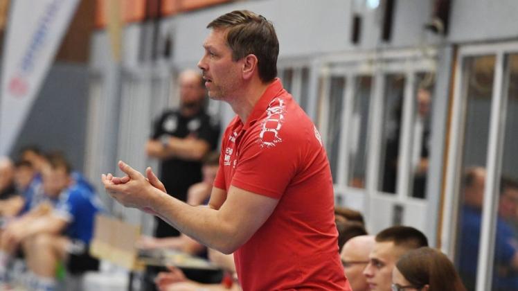 Sieht seine Mannschaft schon gut gerüstet für die Saison 2020/21: Jörg Rademacher, Trainer der Oberliga-Handballer der HSG Delmenhorst. Foto: Rolf Tobis
