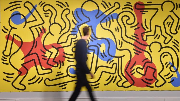 Zeichen der Lebenslust und der Hoffnung gegen tödliche Krankheit: Ein Werk von Keith Haring in der Staatlichen Kunsthalle Baden-Baden. Foto: Uli Deck/dpa