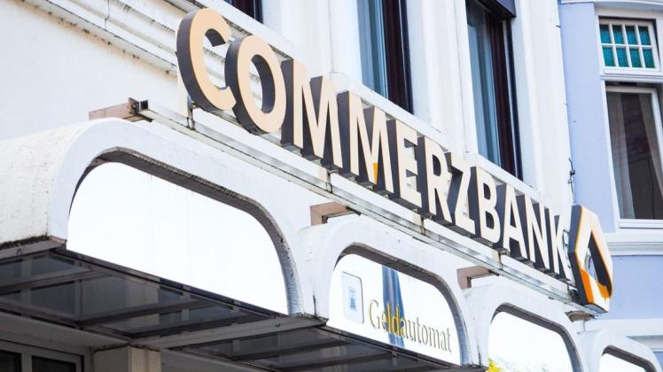 Die Filiale der Commerzbank in Delmenhorst: Marktbereichsleiter Michael Eilers zog für das Jahr 2019 eine überwiegend positive Bilanz.
