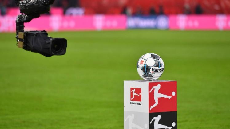 Sollte die Bundesliga wieder starten, werden die Spiele voraussichtlich vor leeren Rängen ausgetragen.