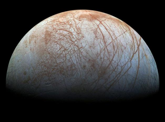 Dieses NASA-Foto aus 2014 zeigt die einen Teil des Jupiter Mondes Europa.