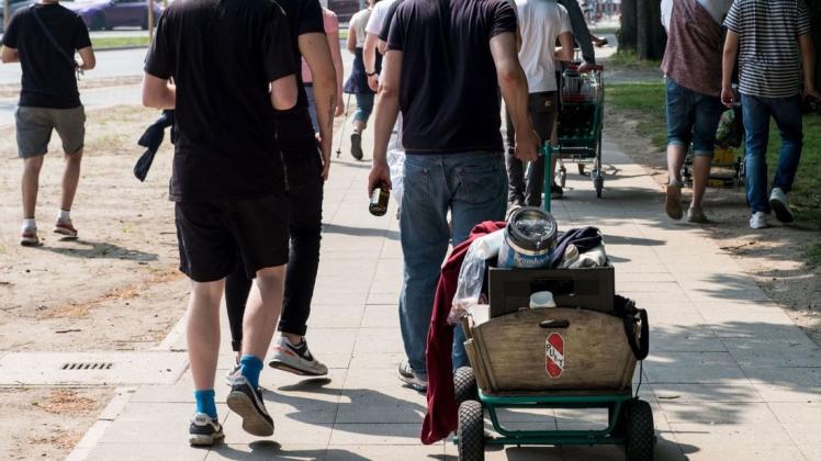 Bollerwagentouren am 1. Mai sind zwar nicht grundsätzlich verboten. Die Polizei Delmenhorst rät aufgrund der Corona-Krise und der damit verbundenen Hygienemaßnahmen dringend davon ab.