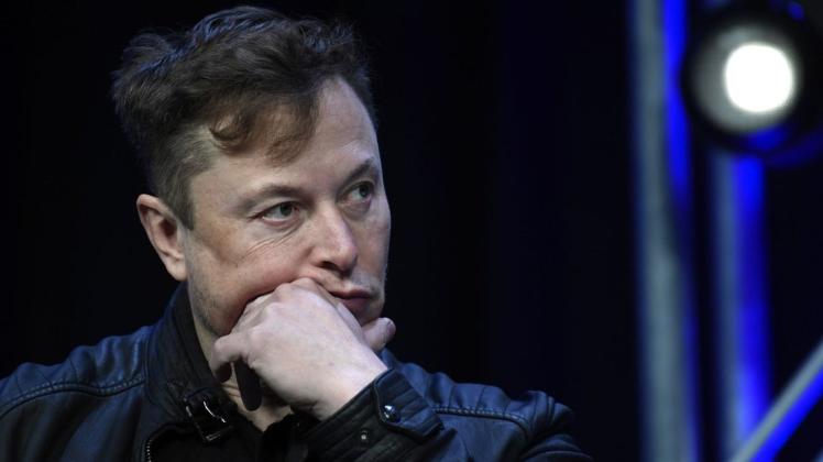 Elon Musk brannten in der Telefonkonferenz zu Quartalszahlen des Elektroauto-Herstellers die Sicherungen durch.