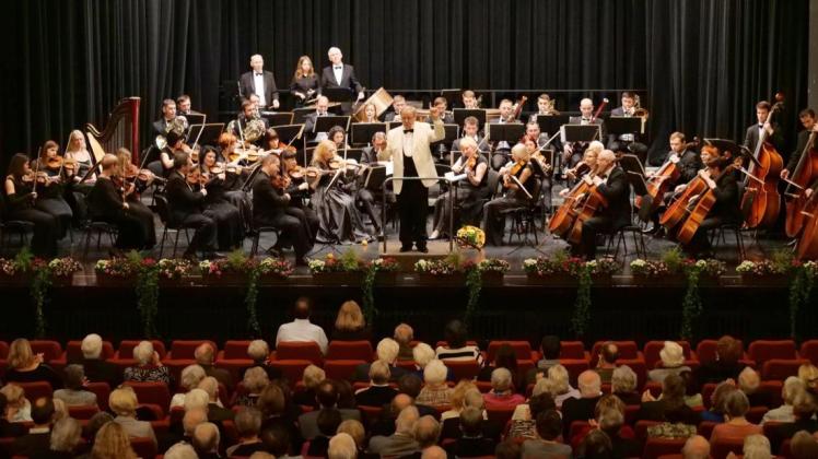 Wer sorgt für Programm im Kleinen Haus? Die Stadt Delmenhorst will den Vertrag mit der Konzert- und Theaterdirektion neu verhandeln. (Archivfoto)
