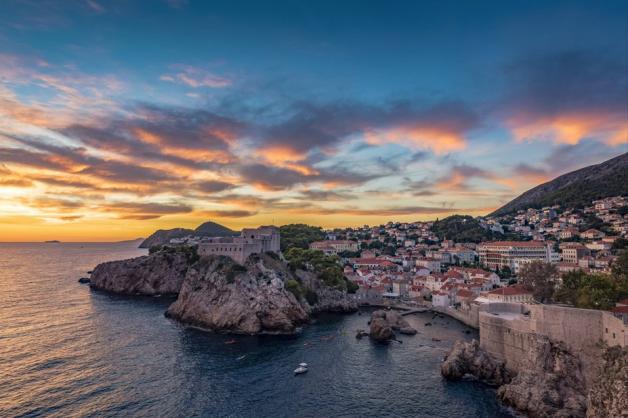 Toruistenmagnet in Kroatien: Die imposant am Meer gelegene Stadt Dubrovnik.