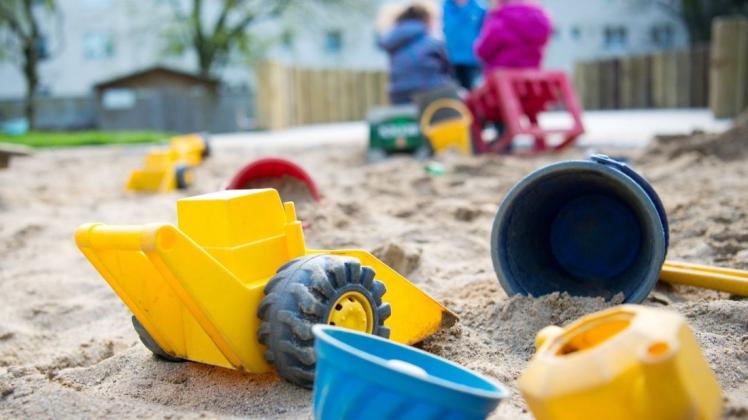 Milliarden-Summe für bessere Kitas in NRW Bis Mitte März wird feststehen, welches Kind wo in Bramsche einen Kindergarten- oder Krippenplatz bekommt. Die Stadt wertet zurzeit die Registrierungen auf dem neuen Anmeldeportal aus. Symbolfoto: dpa/Monika Skolimowska